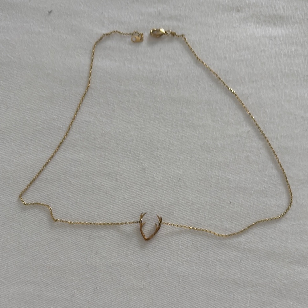 Elegant Gold Necklace with antler detail